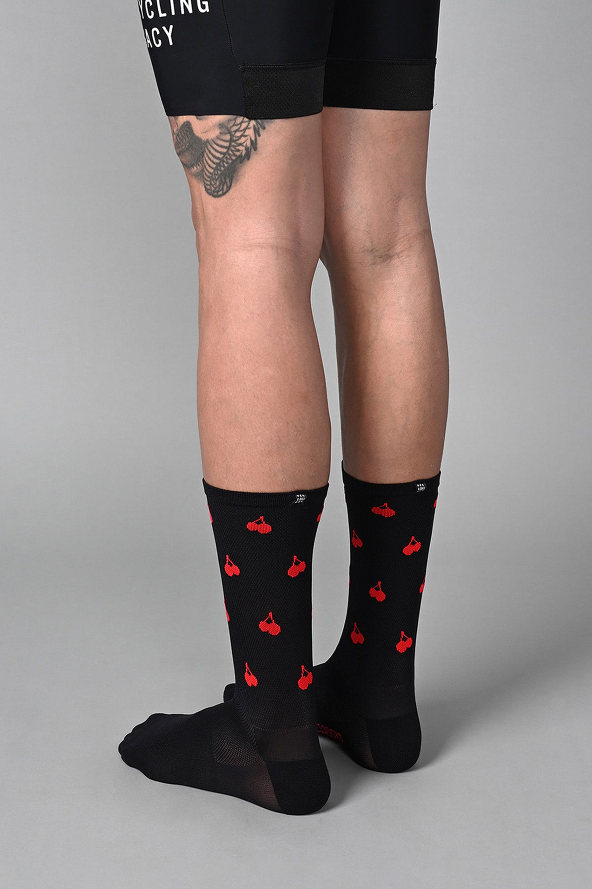 CHERRY - BLACK REAR SIDE | BEST CYCLING SOCKS